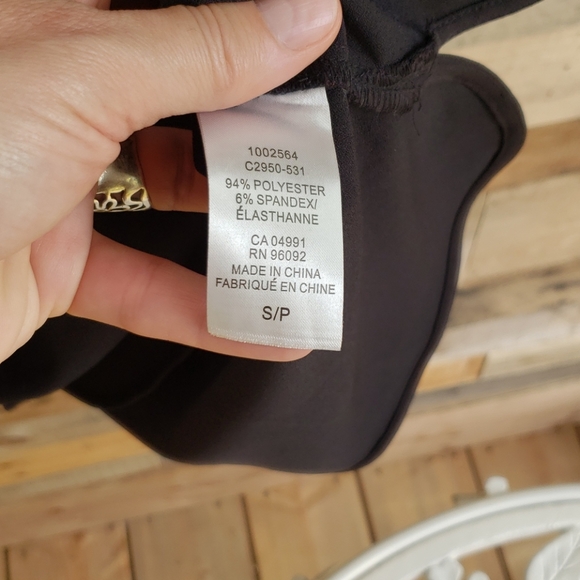 Hilary Radley Sm black zipper top - Picture 3 of 4